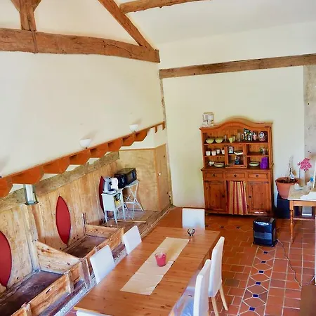 לינה וארוחת בוקר La Belle Verte