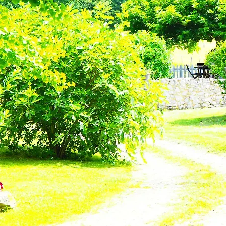 לינה וארוחת בוקר La Belle Verte